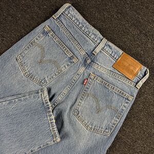 NWOT Flaw Levi's Premium Womens 24x28 Wedgie Straight Fit Button Fly Jeans Denim
